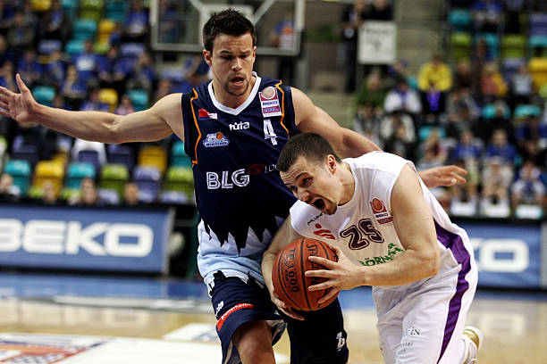 选手间的较 选手间的较