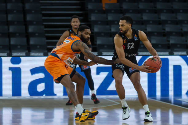 认为多夫比 认为多夫比